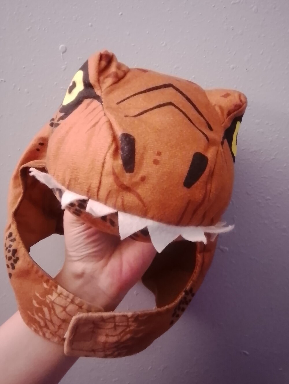 Universal Studios Jurassic Park plush T-Rex costume hat